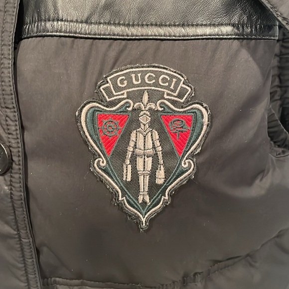 Gucci Equestrian puffer vest with detachable hood - Picture 2 of 12